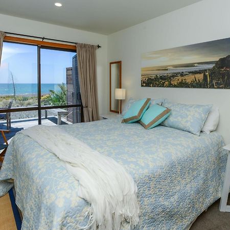 נאפייר Absolute Beachfront B&B חדר תמונה