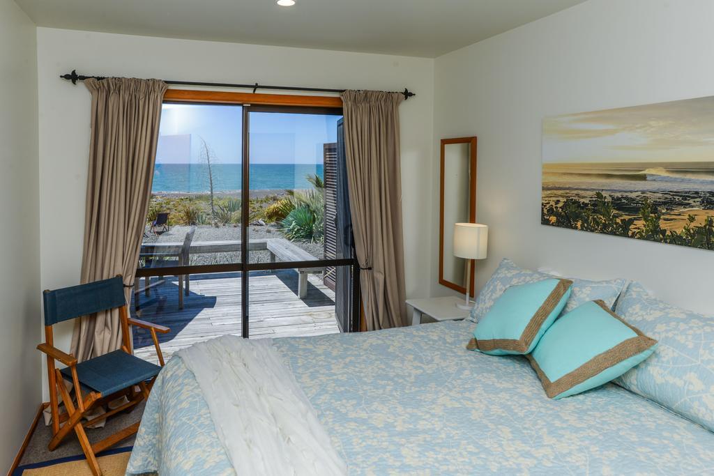 נאפייר Absolute Beachfront B&B חדר תמונה